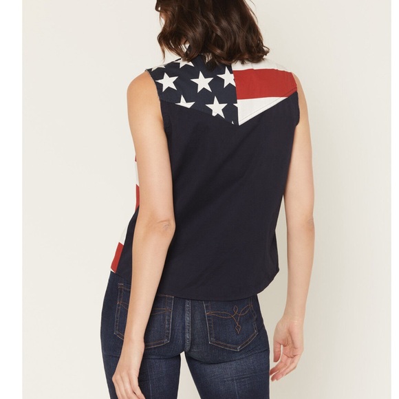 Shyanne Women's Sleeveless American Flag Top - Picture 4 of 7